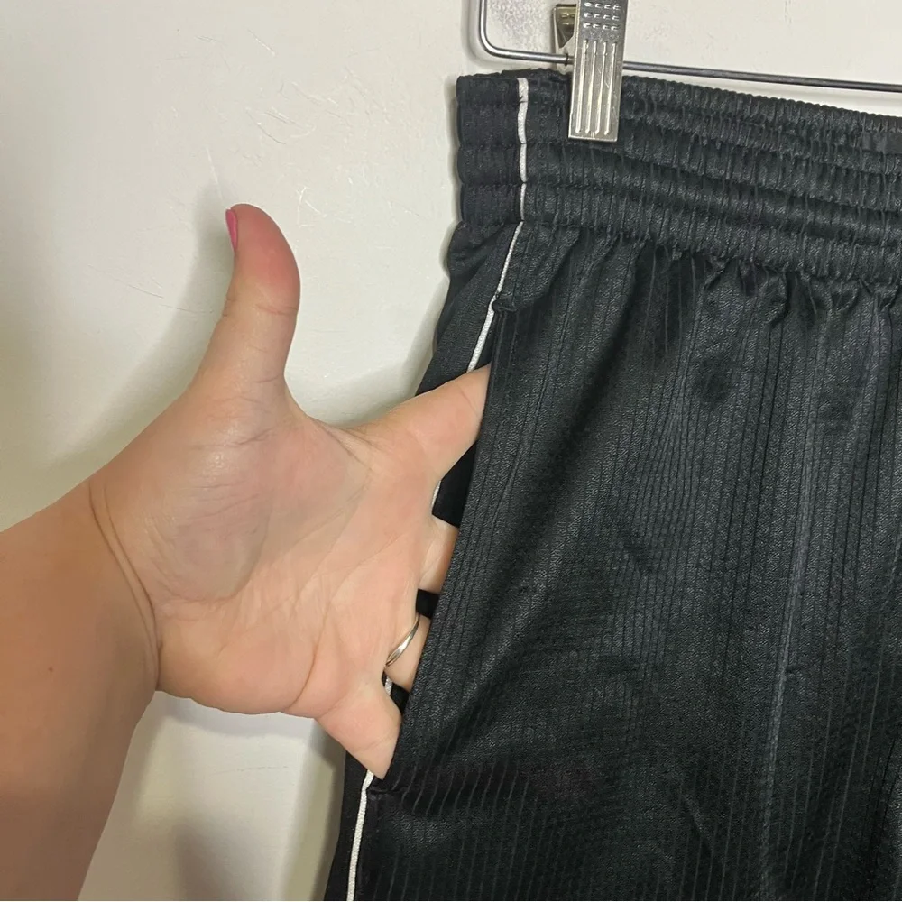 Nike basketball shorts black men’s size small activewear athletic casual lounge‎